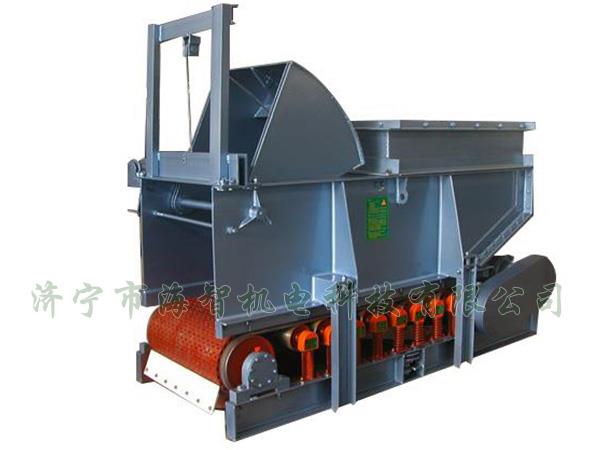 用手動、電動、液動或氣動驅(qū)動齒輪帶動弧型齒條來開啟或關(guān)閉扇型閘門